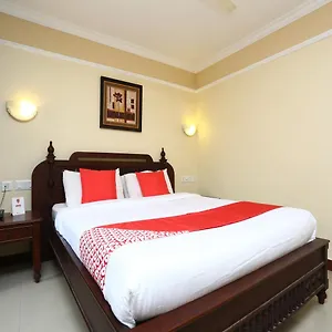 Oyo 2240 Krishna Regency Hotel