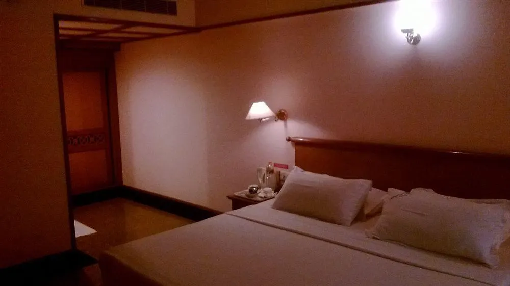 *** Hotel Mayura Residency Guruvāyūr Indien